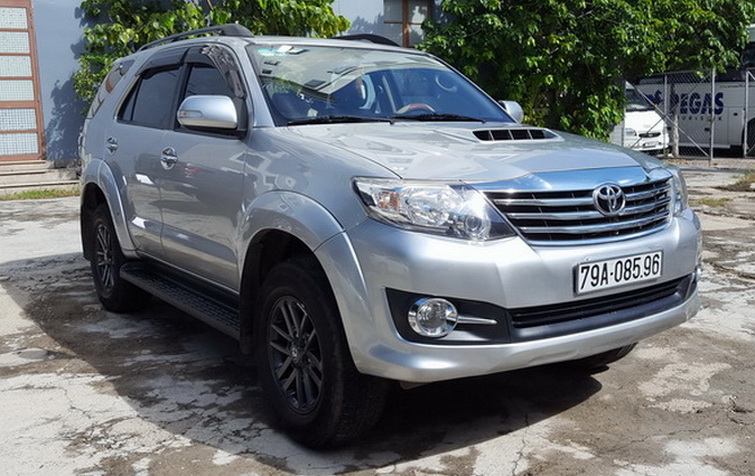 thue-xe-7-cho-nha-trang-toyota-fortuner-4