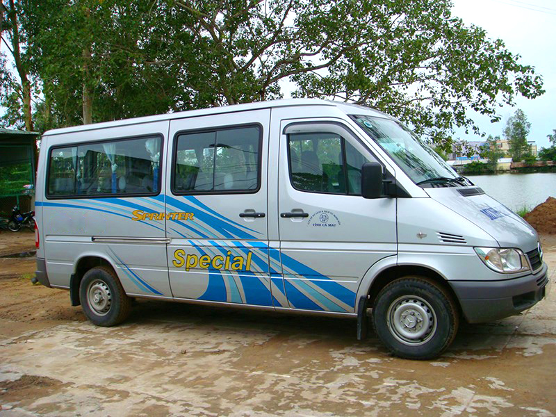 thue-xe-nha-trang-16-cho-Mercedes-Sprinter-4