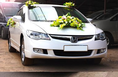 Cho thuê xe cưới Honda Civic giá rẻ ở Nha Trang